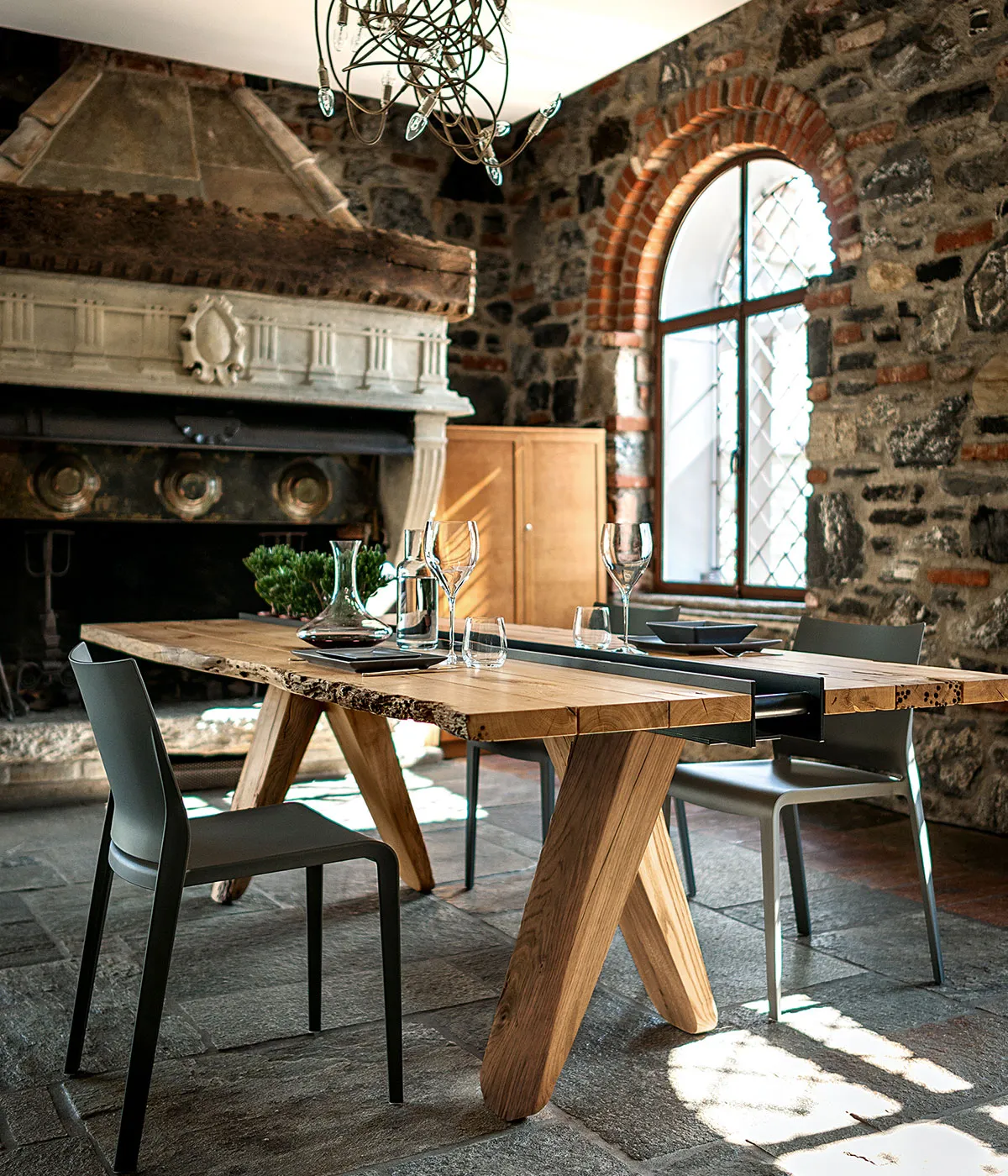 Solid Briccola wood table with iron channel, Canal Briccola