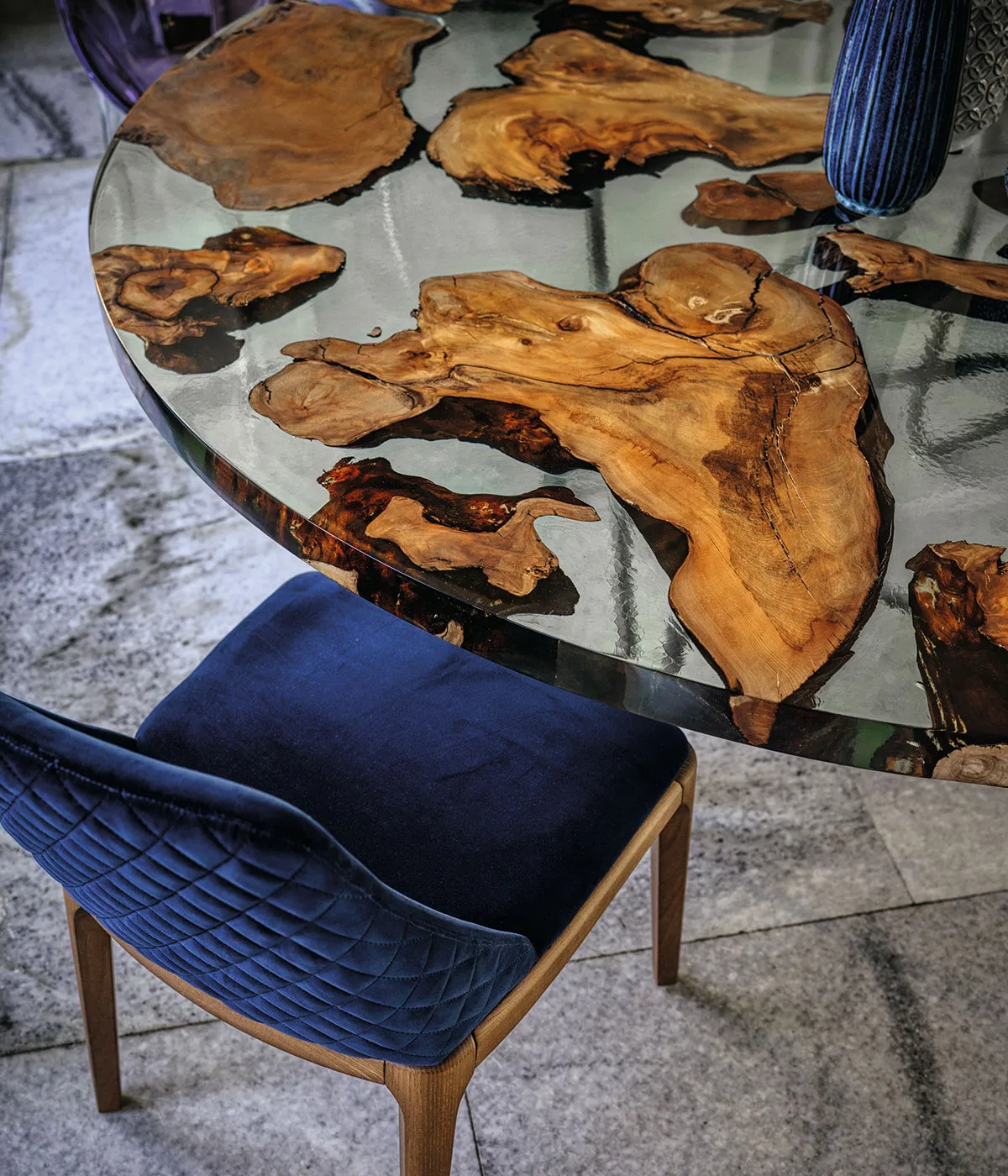 Table with a solid Kauri wood and resin top