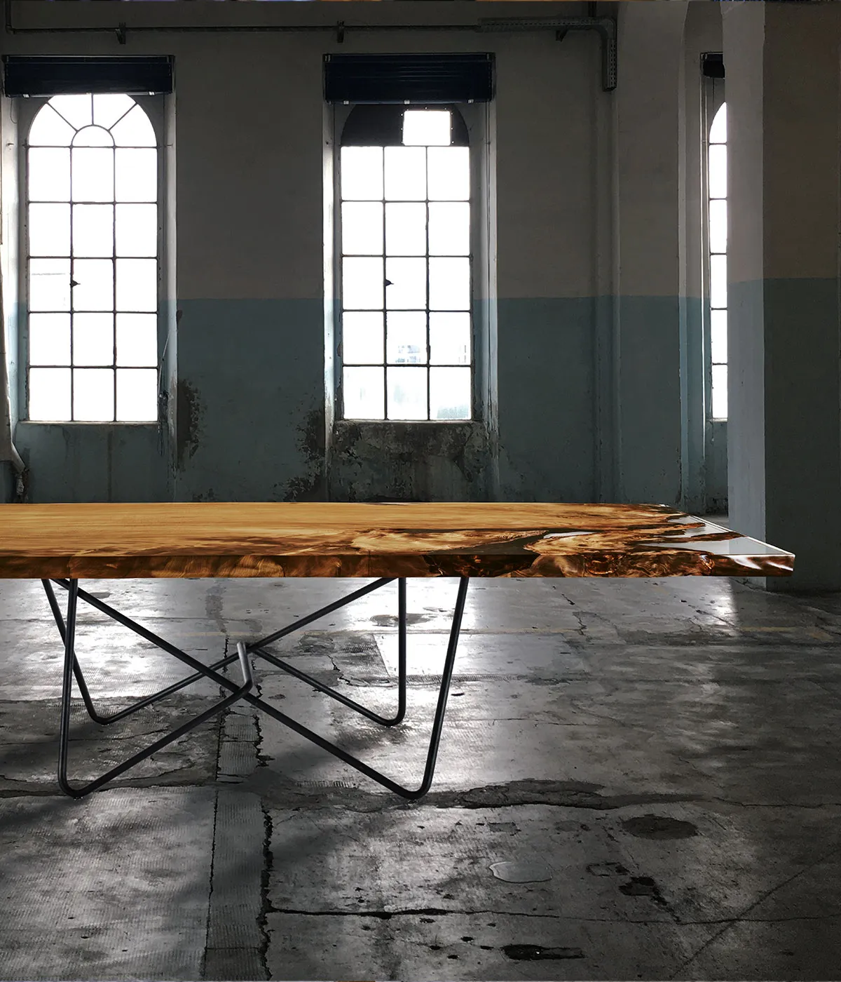 Rectangular table with a solid Kauri wood top